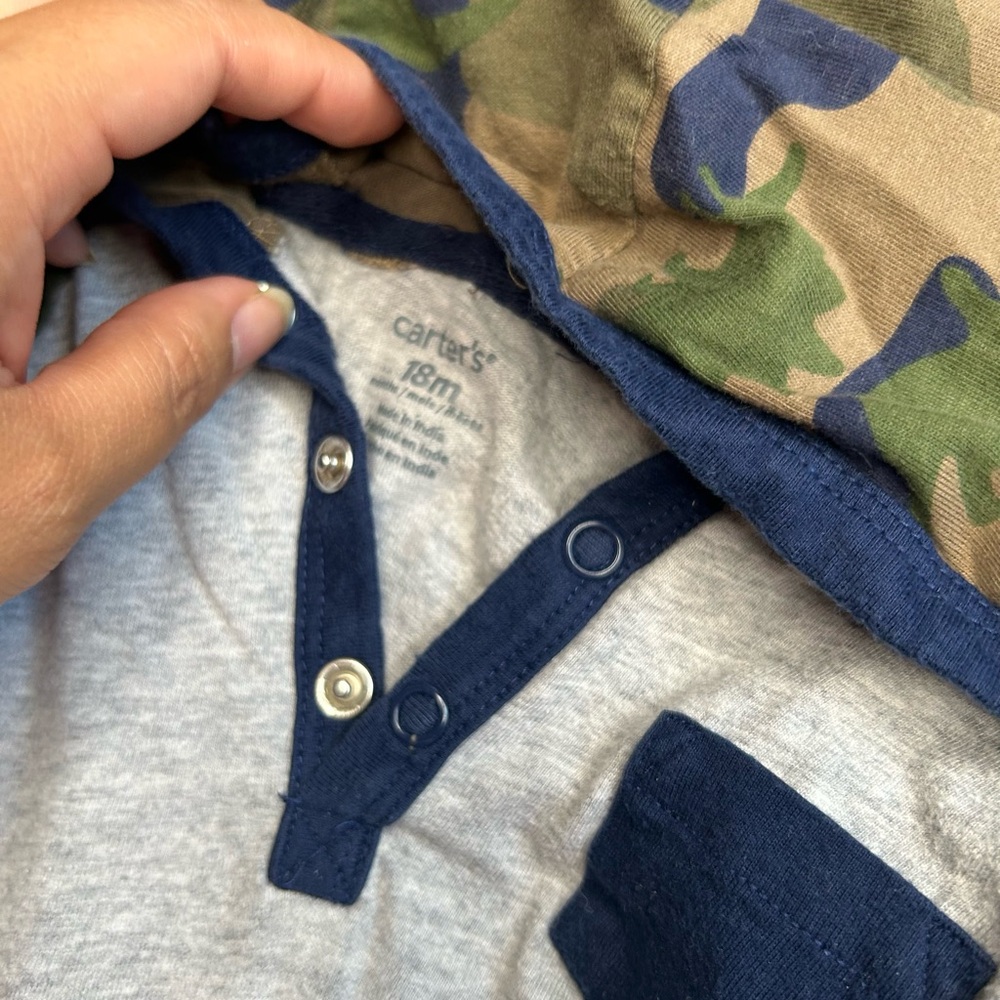 Carter's Camo Long Sleeve Outfit 18Months - Picture 2 of 4